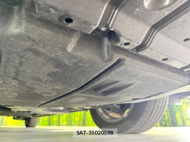 Toyota VOXY HYBRID 2023-06 8210981-19