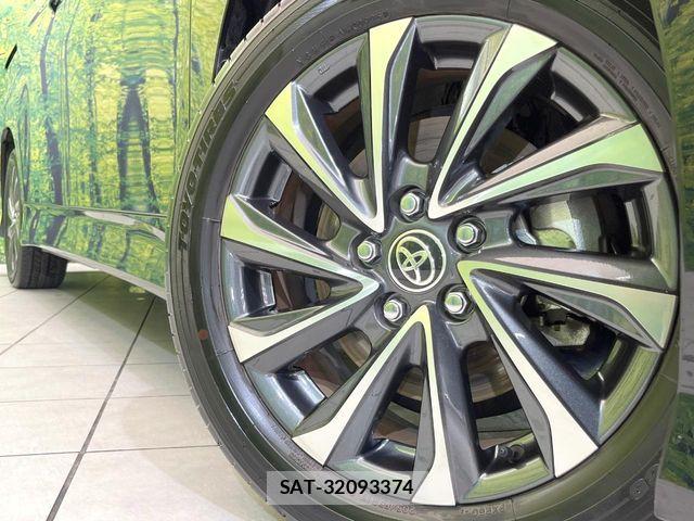 Toyota VOXY HYBRID 2025-04 8210974-12