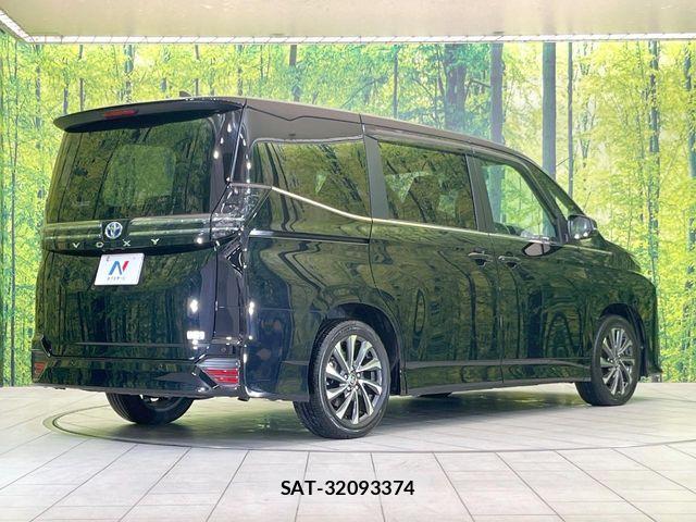 Toyota VOXY HYBRID 2025-04 8210974-16