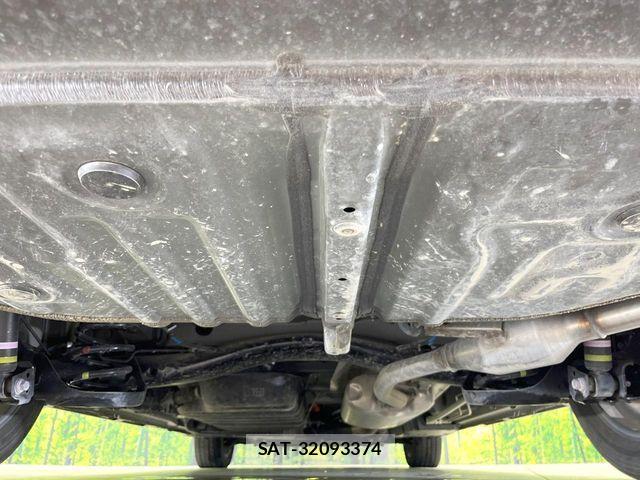 Toyota VOXY HYBRID 2025-04 8210974-18