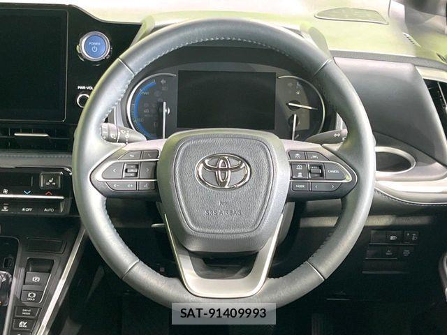 Toyota VOXY HYBRID 2023-09 8210973-11