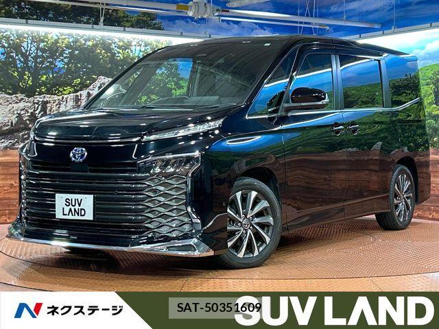 Toyota VOXY HYBRID 2023-05 8210962-0