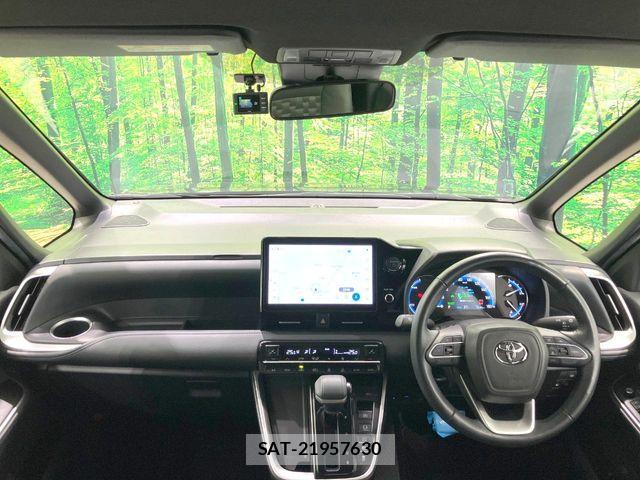 Toyota VOXY HYBRID 2024-03 8210985-1
