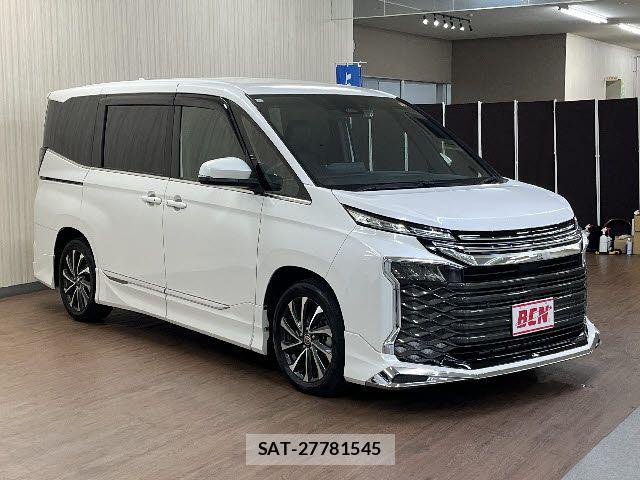 Toyota VOXY HYBRID 2023-08 8210968-6