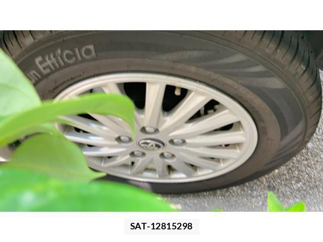 Toyota VOXY HYBRID 2015-03 8211000-22