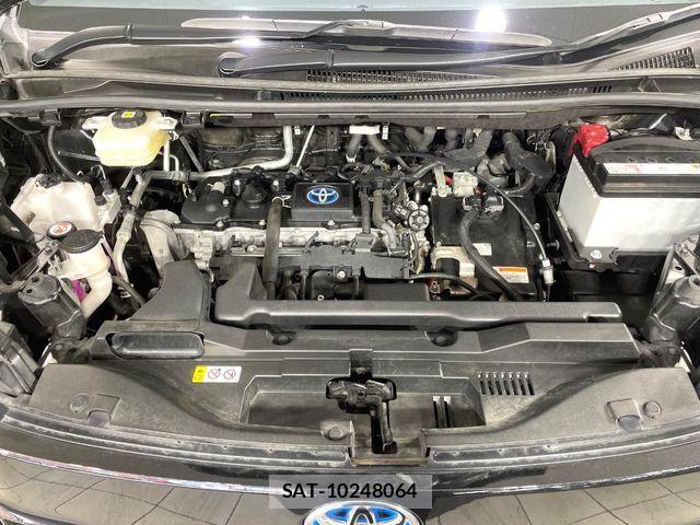Toyota VOXY HYBRID 2022-12 8210988-18