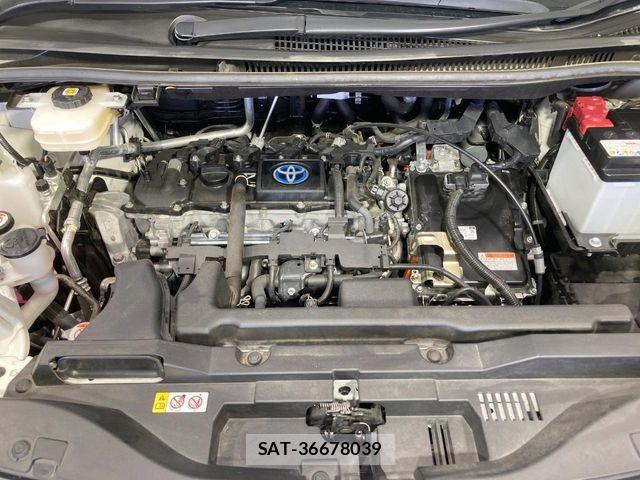 Toyota VOXY HYBRID 2024-04 8210977-17