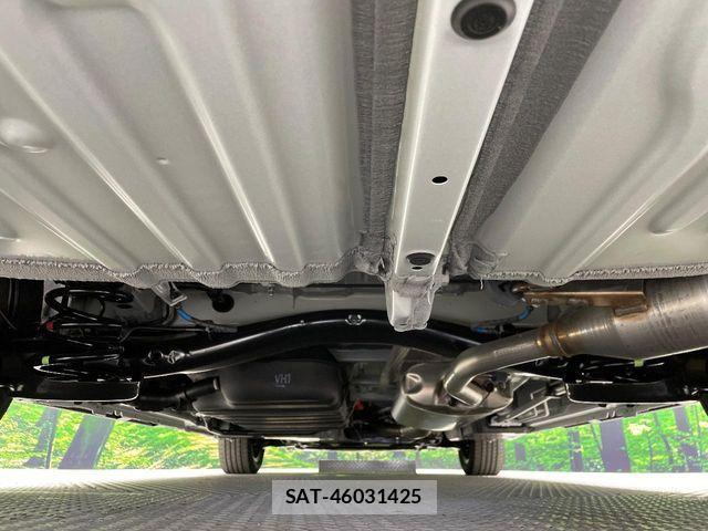 Toyota VOXY HYBRID 2026-06 8210961-18