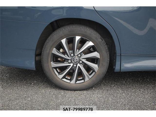 Toyota VOXY HYBRID 2023-10 8210983-16