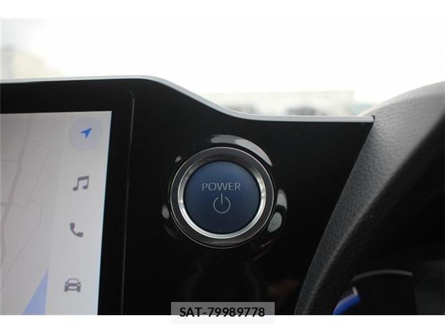 Toyota VOXY HYBRID 2023-10 8210983-4