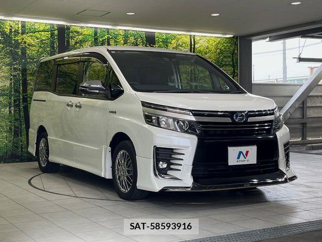 Toyota VOXY HYBRID 2016-11 8210998-15