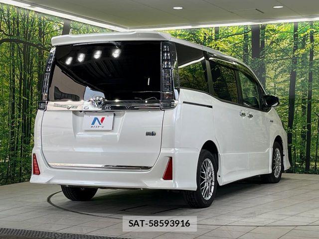 Toyota VOXY HYBRID 2016-11 8210998-16