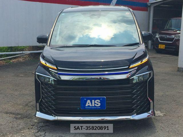 Toyota VOXY HYBRID 2023-11 8210990-2