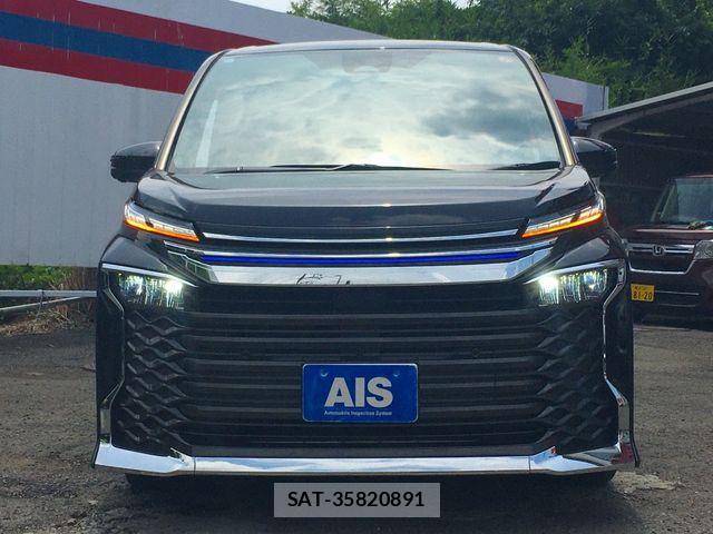 Toyota VOXY HYBRID 2023-11 8210990-3