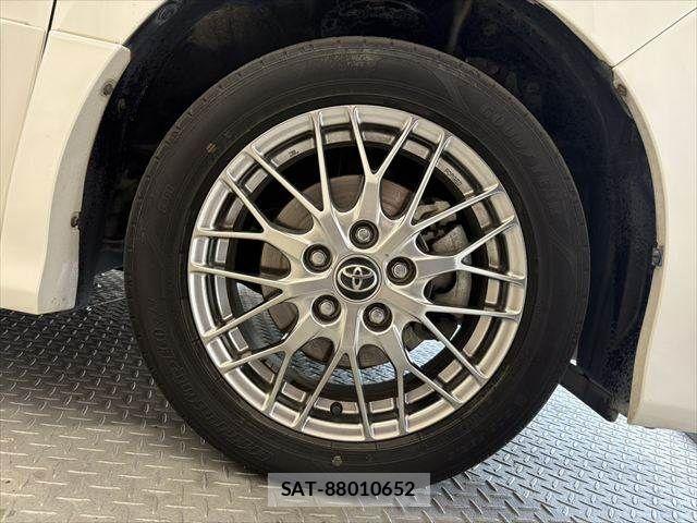 Toyota VOXY HYBRID 2016-09 8210994-16