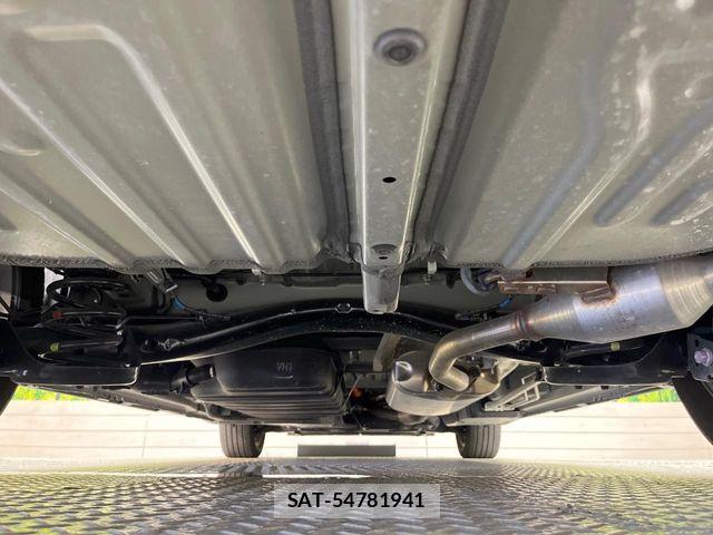Toyota VOXY HYBRID 2024-10 8232352-18