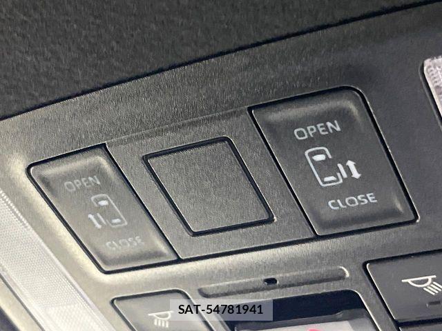 Toyota VOXY HYBRID 2024-10 8232352-4