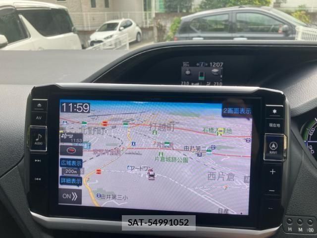 Toyota VOXY HYBRID 2016-04 8232368-21