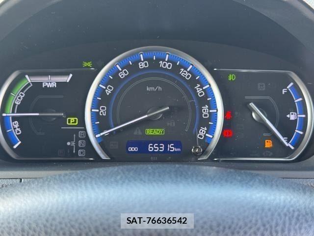 Toyota VOXY HYBRID 2017-04 8232359-12