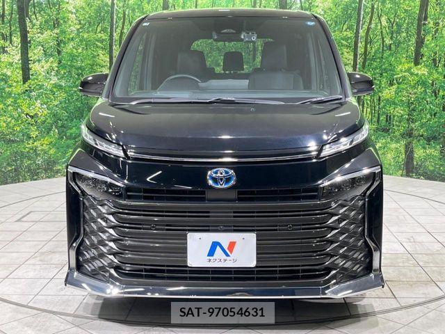 Toyota VOXY HYBRID 2023-03 8232355-13