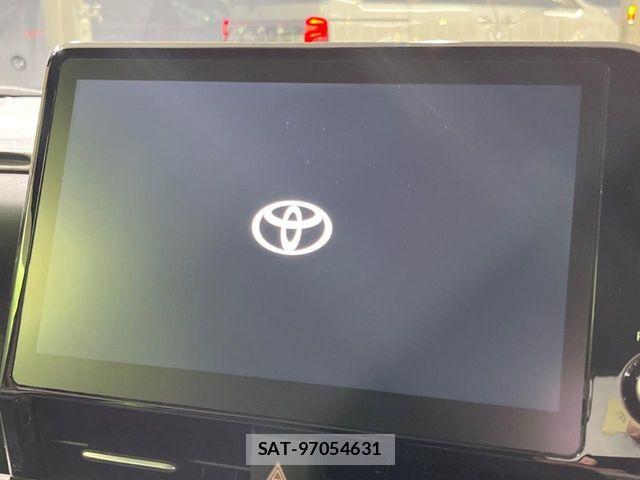 Toyota VOXY HYBRID 2023-03 8232355-2