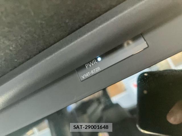 Toyota VOXY HYBRID 2023-05 8232356-12