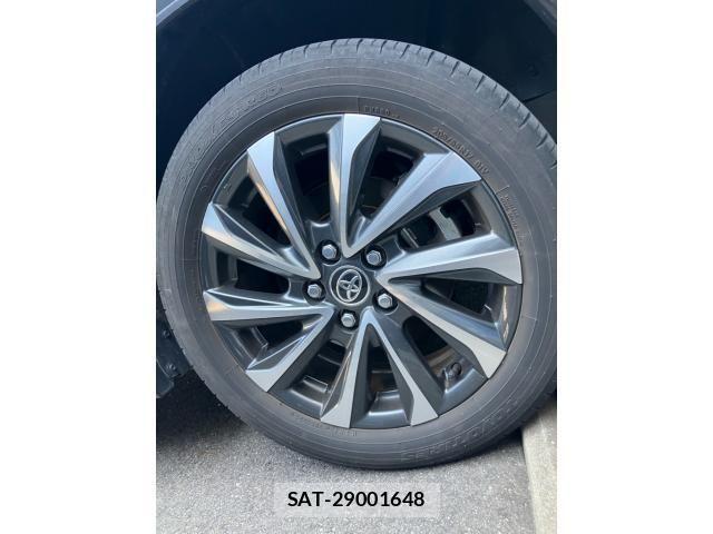 Toyota VOXY HYBRID 2023-05 8232356-5