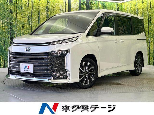 Toyota VOXY HYBRID 2022-11 8232347-0
