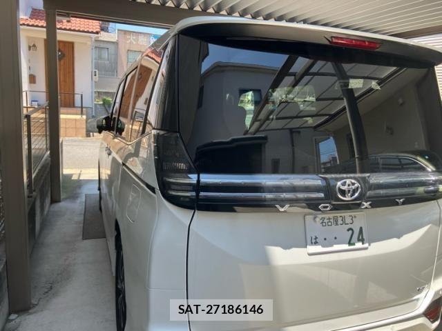 Toyota VOXY HYBRID 2026-01 8232344-1