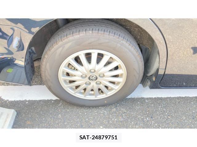 Toyota VOXY HYBRID 2015-09 8232370-21