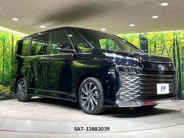Toyota VOXY HYBRID 2024-06 8232346-16