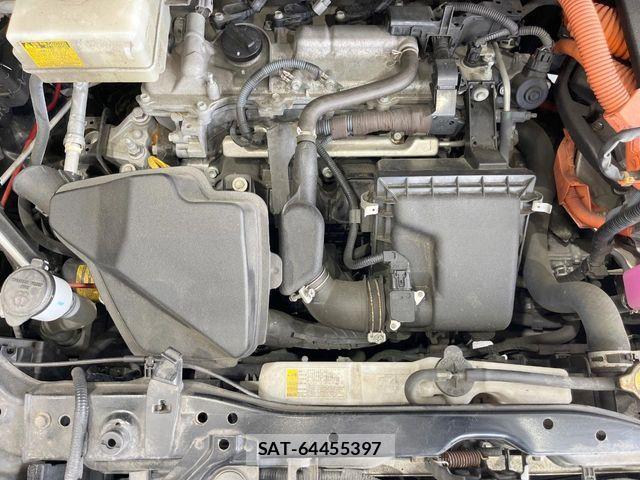 Toyota VOXY HYBRID 2015-06 8232361-18