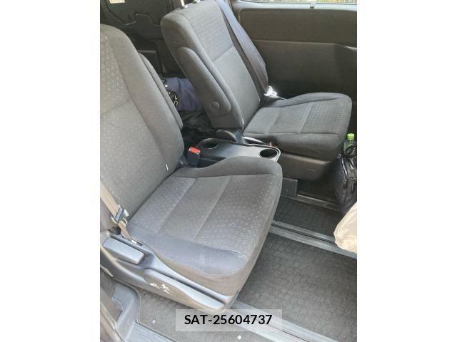 Toyota VOXY HYBRID 2014-03 8232376-8