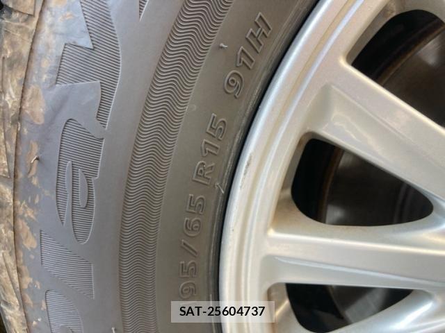 Toyota VOXY HYBRID 2014-03 8232376-24