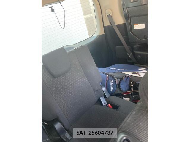 Toyota VOXY HYBRID 2014-03 8232376-6