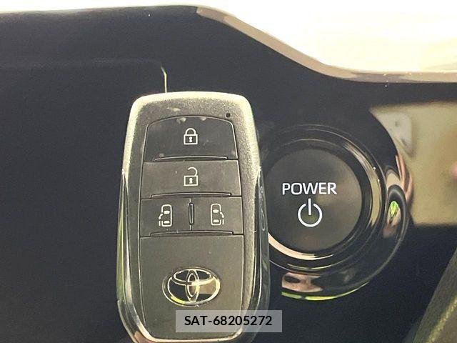 Toyota VOXY HYBRID 2023-11 8232357-2