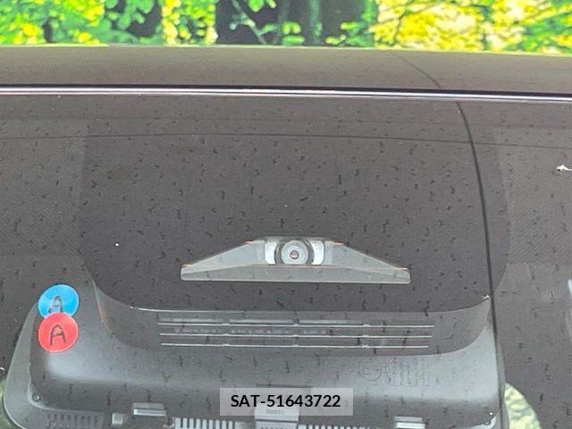 Toyota VOXY HYBRID 2023-12 8247144-4