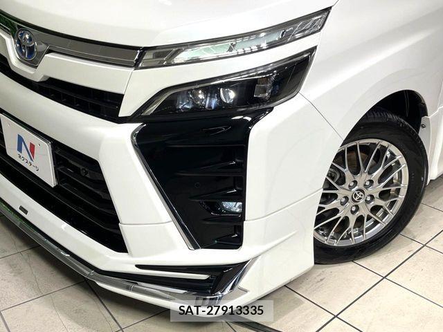 Toyota VOXY HYBRID 2020-09 8247145-13