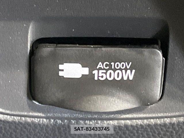 Toyota VOXY HYBRID 2023-10 8247143-5