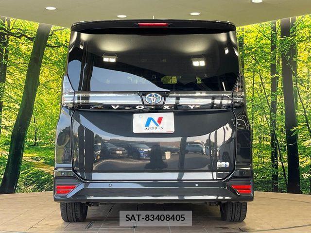 Toyota VOXY HYBRID 2022-10 8247146-16