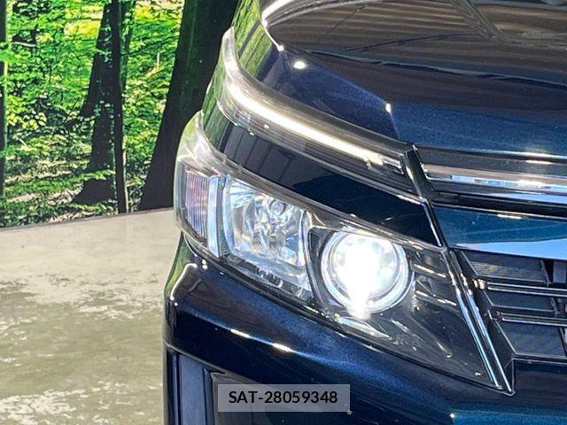 Toyota VOXY HYBRID 2014-04 8247149-12