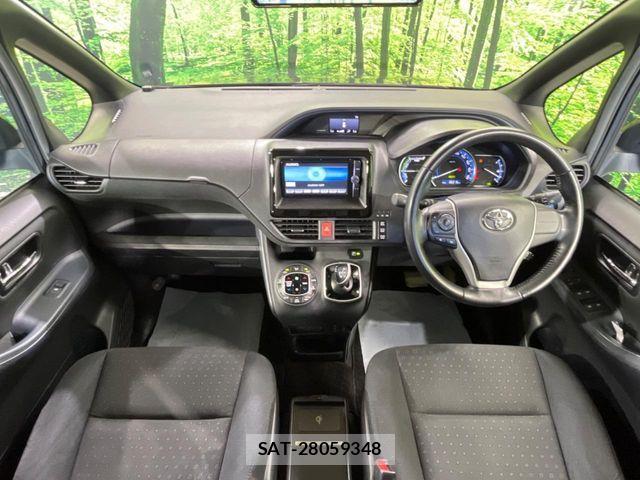 Toyota VOXY HYBRID 2014-04 8247149-1