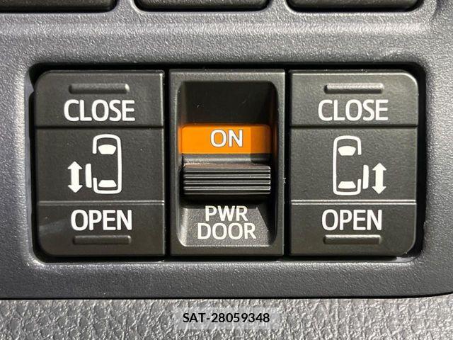 Toyota VOXY HYBRID 2014-04 8247149-4