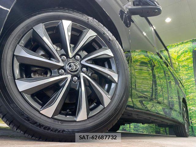 Toyota VOXY HYBRID 2024-07 8247140-13