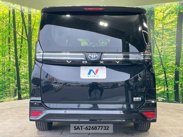Toyota VOXY HYBRID 2024-07 8247140-15