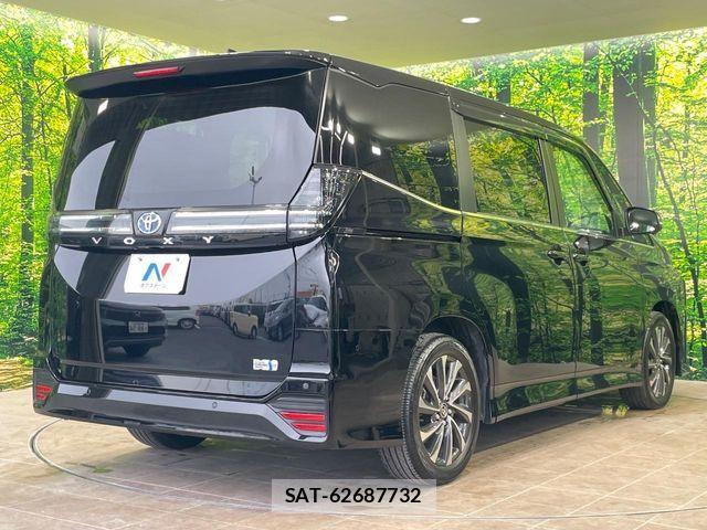 Toyota VOXY HYBRID 2024-07 8247140-17