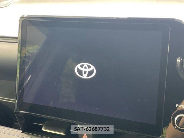 Toyota VOXY HYBRID 2024-07 8247140-3