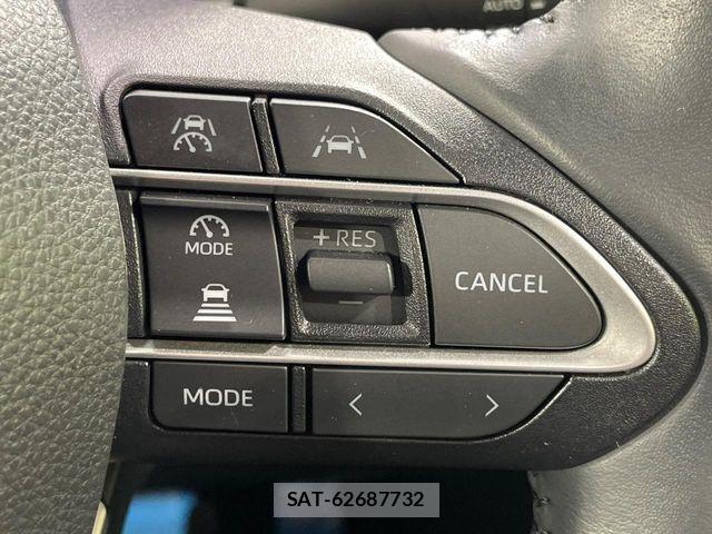 Toyota VOXY HYBRID 2024-07 8247140-5