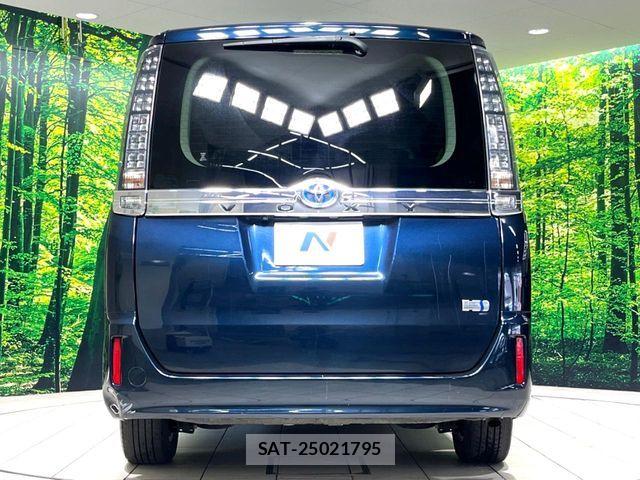 Toyota VOXY HYBRID 2014-10 8247148-16