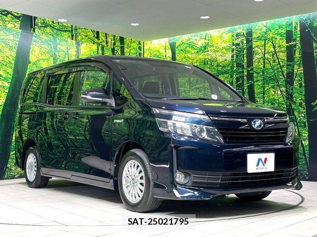 Toyota VOXY HYBRID 2014-10 8247148-17